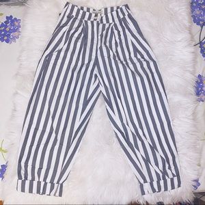 ‼️LAST CHANCE! DONATING FRIDAY 11/3‼️Percy Pleated HighRise Tapered Trouser Pant